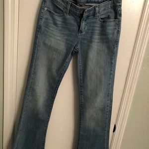 Vineyard vines flare size 2 jeans